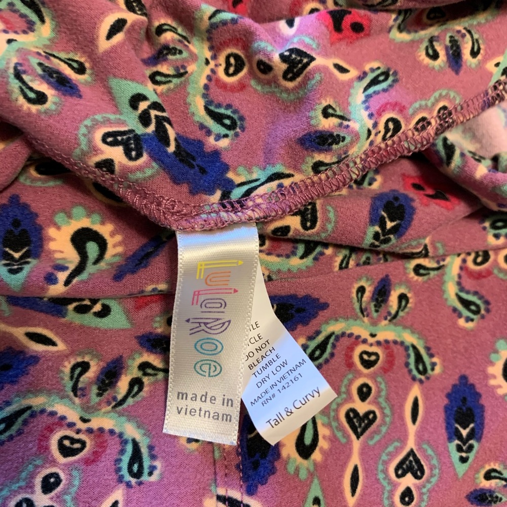 NEW W/O tags 2 pair  LULAROE TC LEGGINGS - Picture 3 of 5